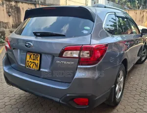 Subaru Outback 2015 Gray