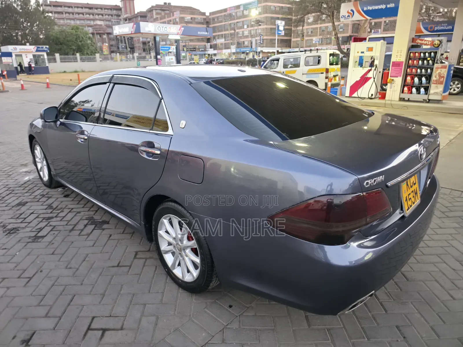 Toyota Crown 2009 Gray