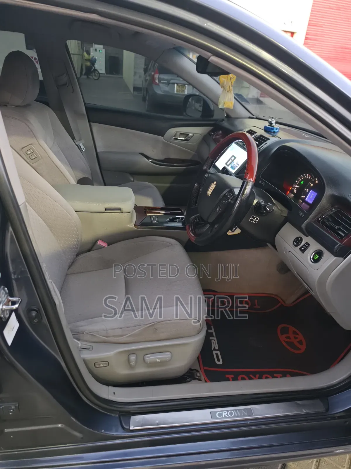 Toyota Crown 2009 Gray