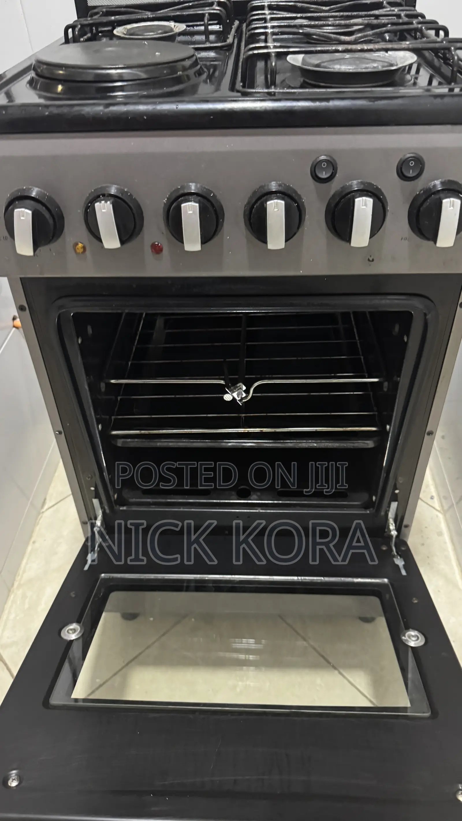 Nunix Cooker Plus 13kg Gas Tank That Might Be Half Full