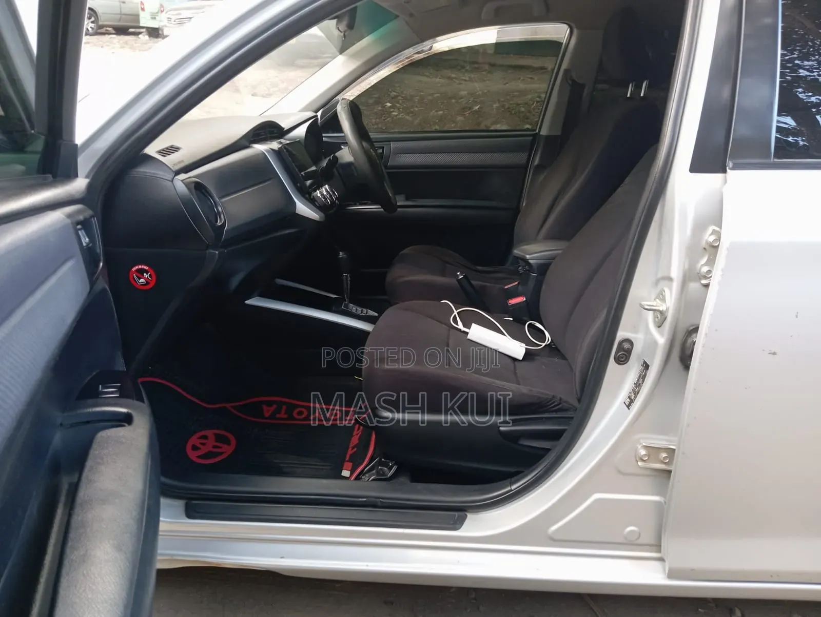 Toyota Corolla Fielder 2012 Silver