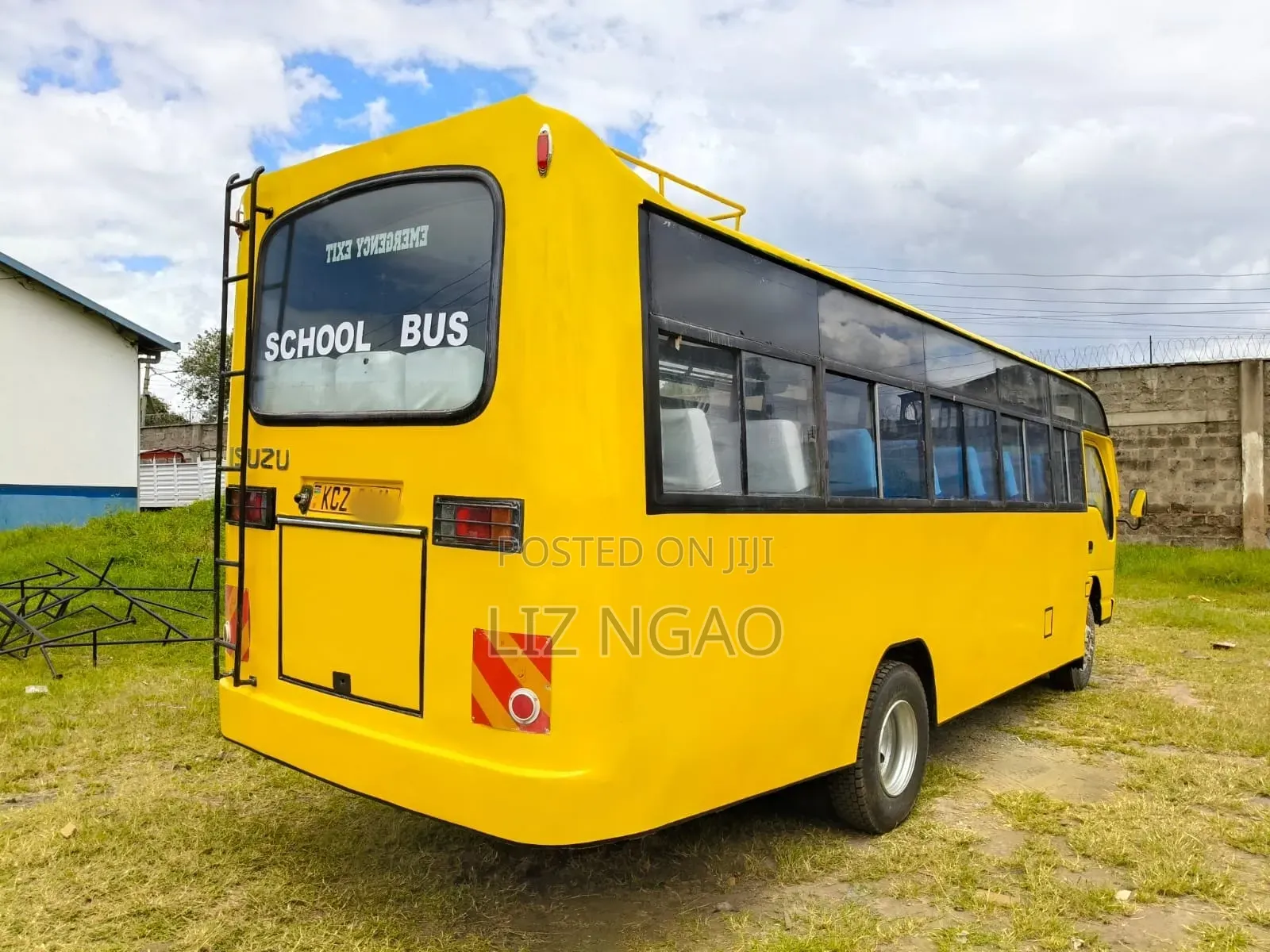 Isuzu NQR 2019 Yellow