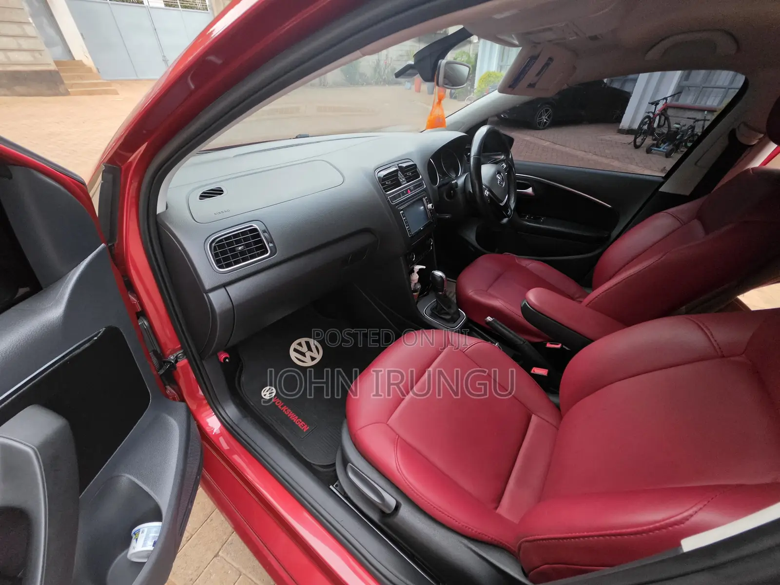 Volkswagen Polo 2015 Red