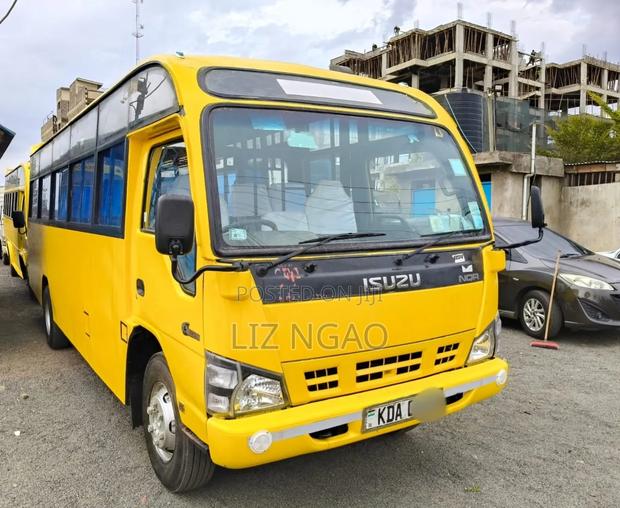 Isuzu NQR 2020 Yellow
