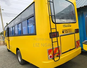Isuzu NQR 2020 Yellow
