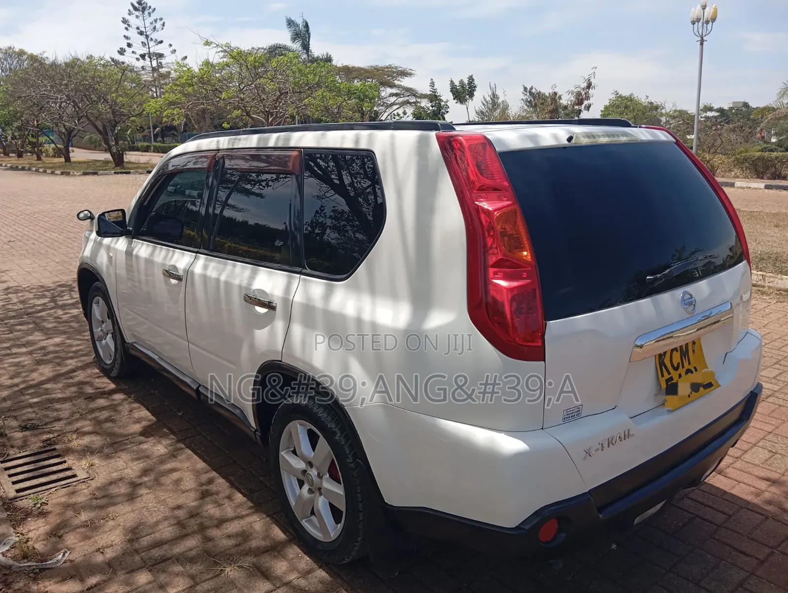 Nissan X-Trail 2010 White