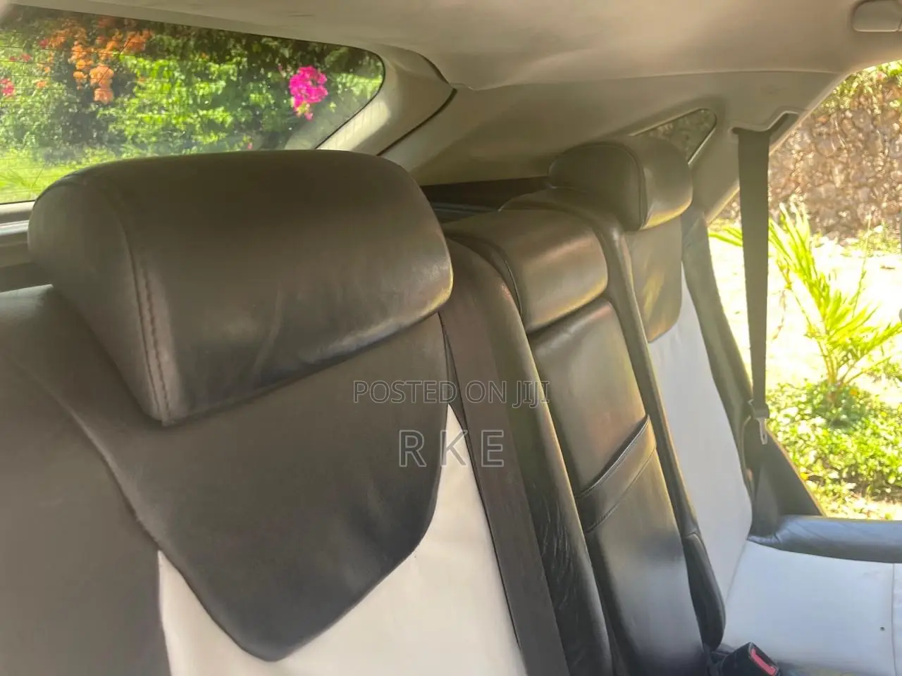 Lexus RX 450H FWD 2012 White
