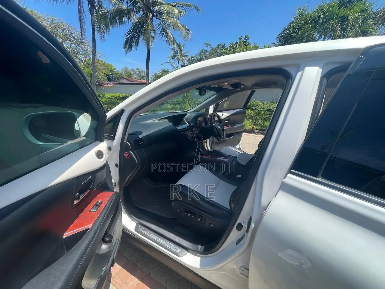 Lexus RX 450H FWD 2012 White