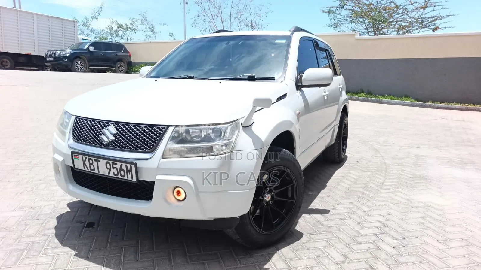 Suzuki Escudo 2006 White