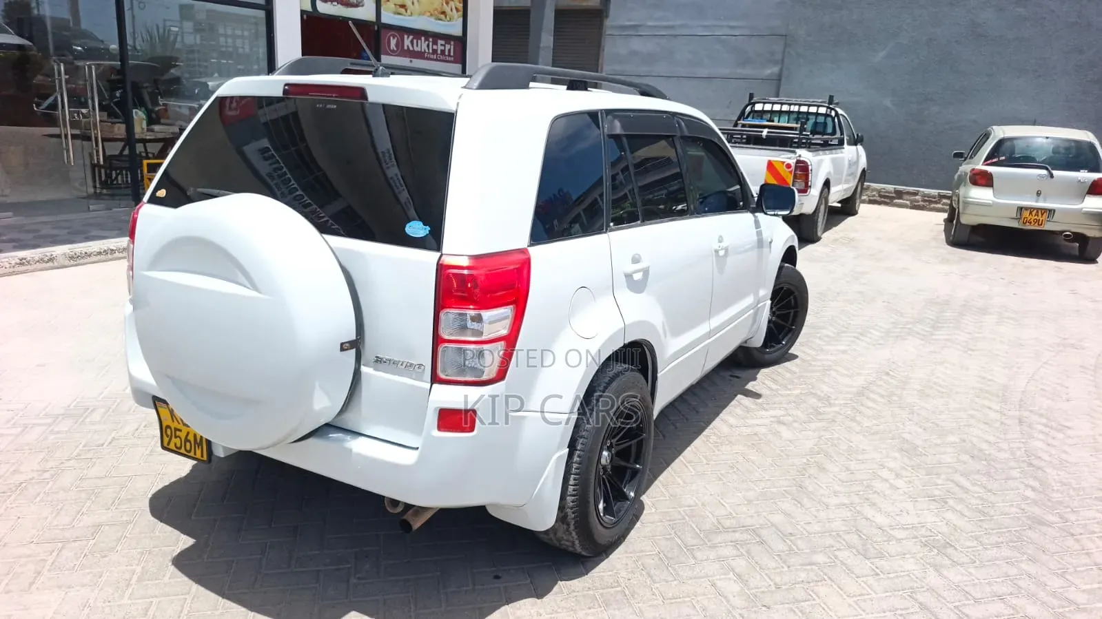 Suzuki Escudo 2006 White