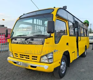 Isuzu NQR 2016 Yellow
