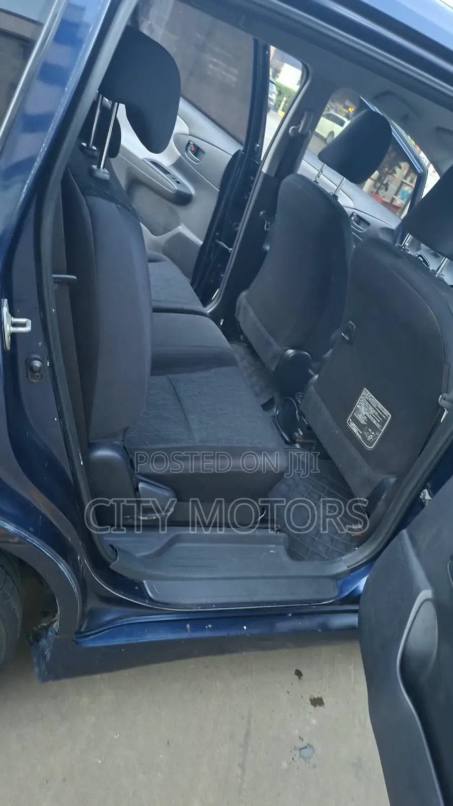 Toyota Wish 2011 Blue