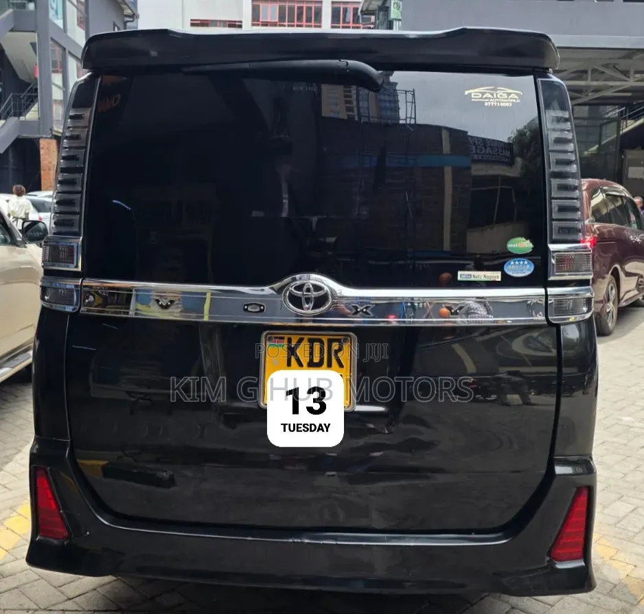 Toyota Voxy 2017 Black