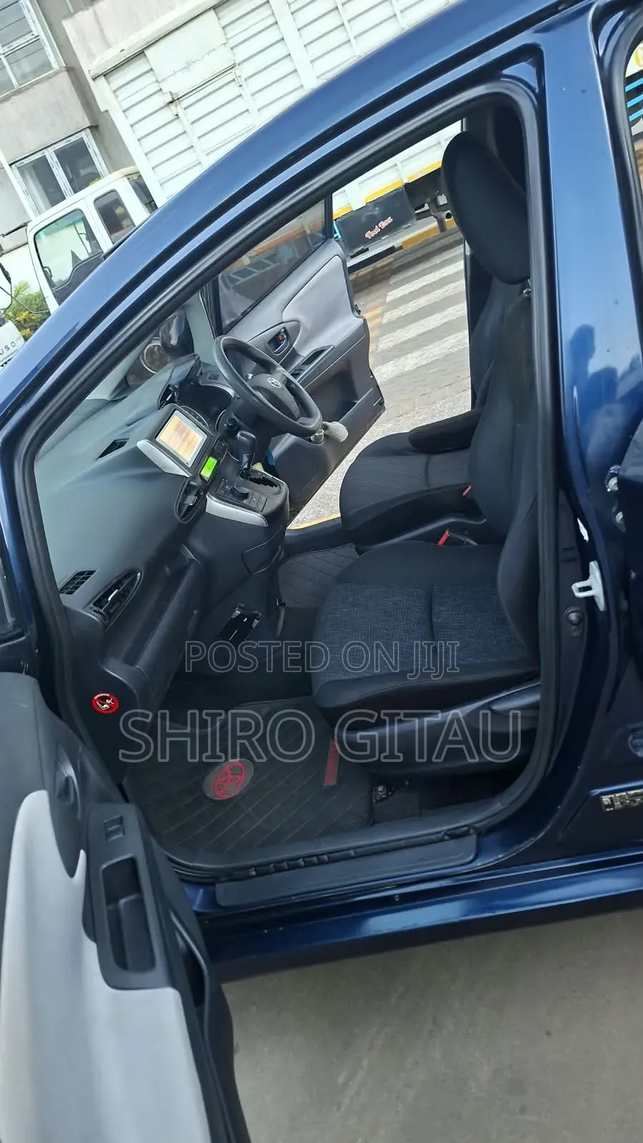 Toyota Wish 2011 Blue