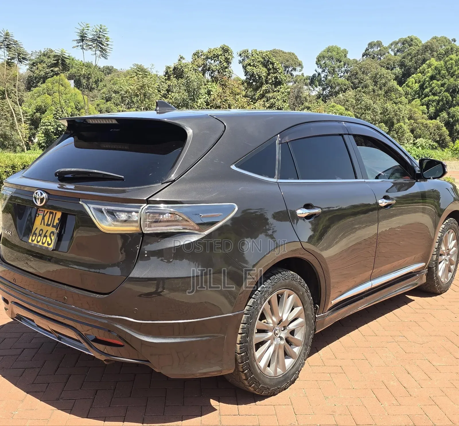 Toyota Harrier 2.0 2016 Brown