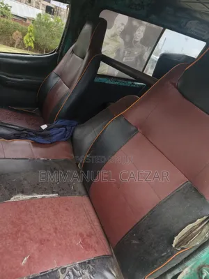 Toyota HiAce 1996 Green