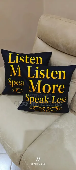 Create a Welcoming Sitting Room With Thoughtfully Selected Pillowcases