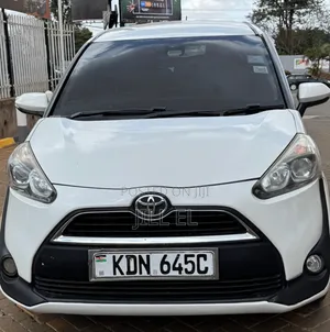 Toyota Sienta 2016 White
