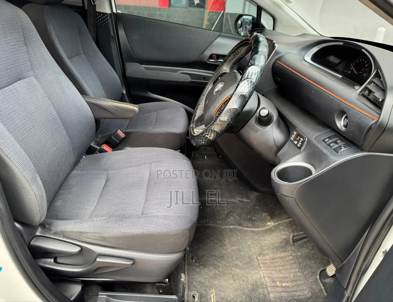 Toyota Sienta 2016 White