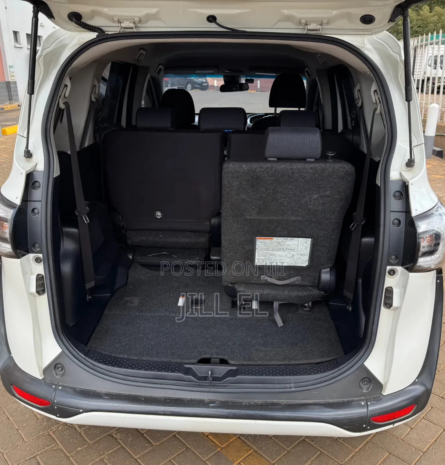 Toyota Sienta 2016 White