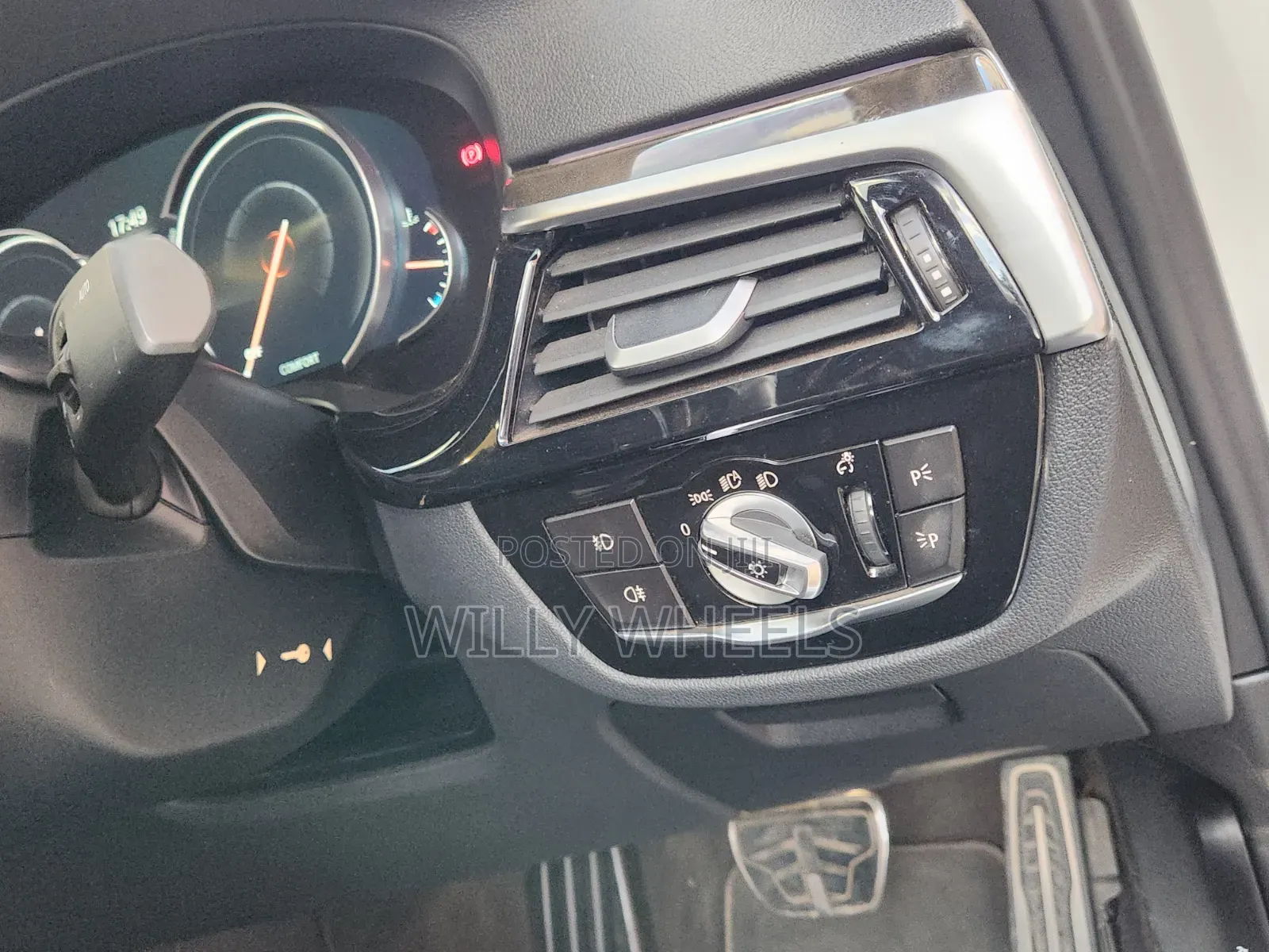 BMW 523i 2017 White