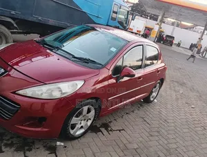Peugeot 207 CC 1.6 VTi 2010 Red