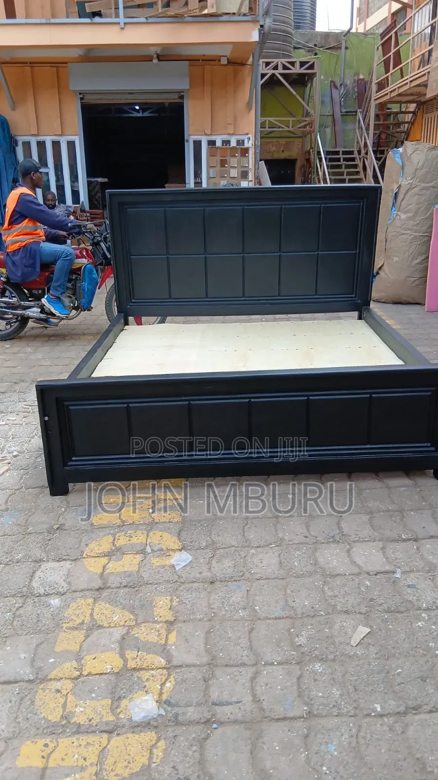 Board Bed 4*6 Black