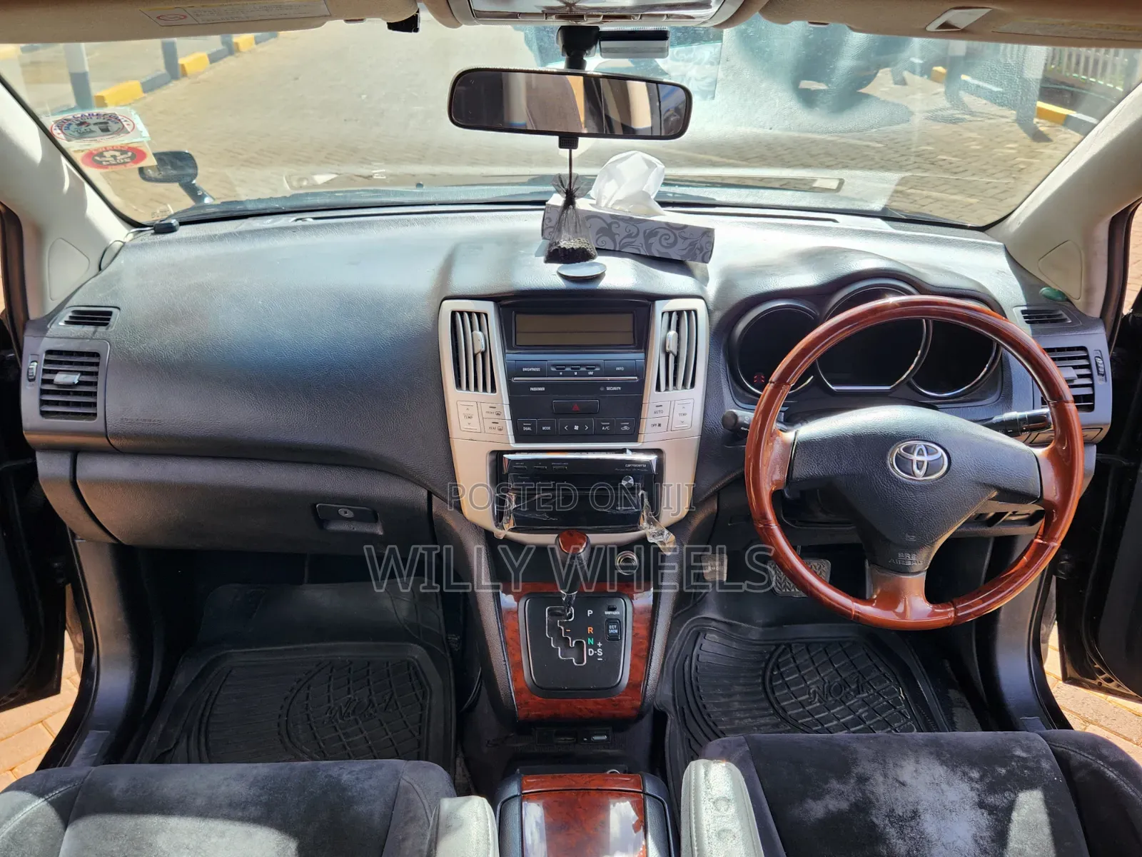 Toyota Harrier 2.4 2012 Black