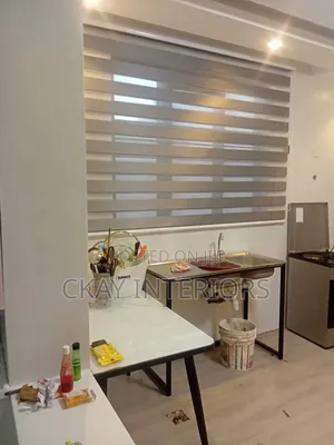 Stylish Blinds for Offices and Closed Inside Spaces