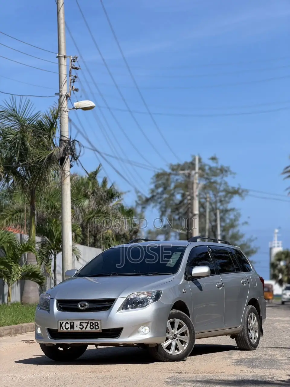 Toyota Corolla Fielder 2013 Silver