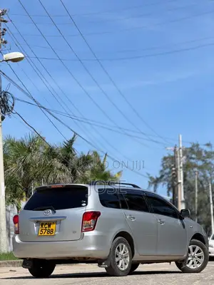 Toyota Corolla Fielder 2013 Silver