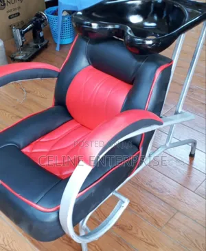Reclining Barber Chair With Hydraulic Height Adjustment