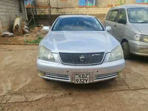 Toyota Crown 2016 Gray