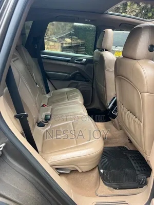 Porsche Cayenne 2014 Beige