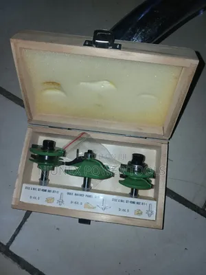 3-Piece Cabinet Door Router Bit Set