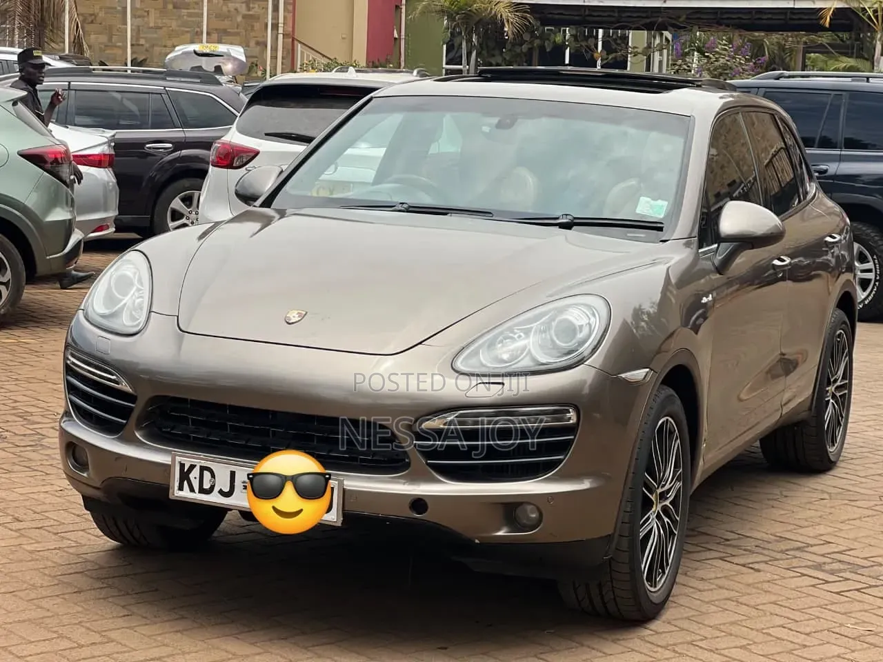 Porsche Cayenne 2014 Beige