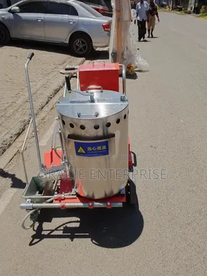 Road Marking Machine With Melting Kettle