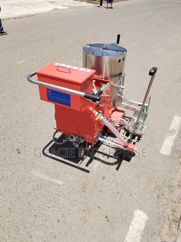 Manual Traffic Thermoplastic Road Marking Machine - thumbnail 2