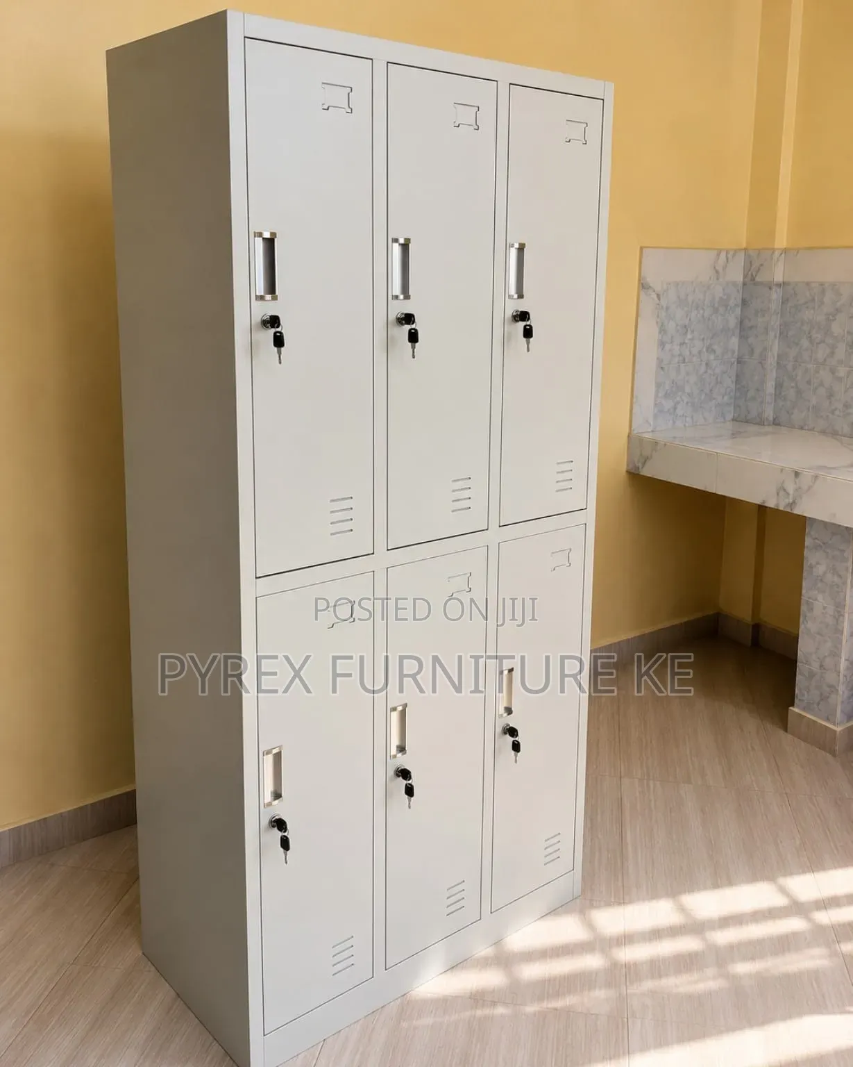 6 Door Grey Metallic Locker Cabinet With Keys