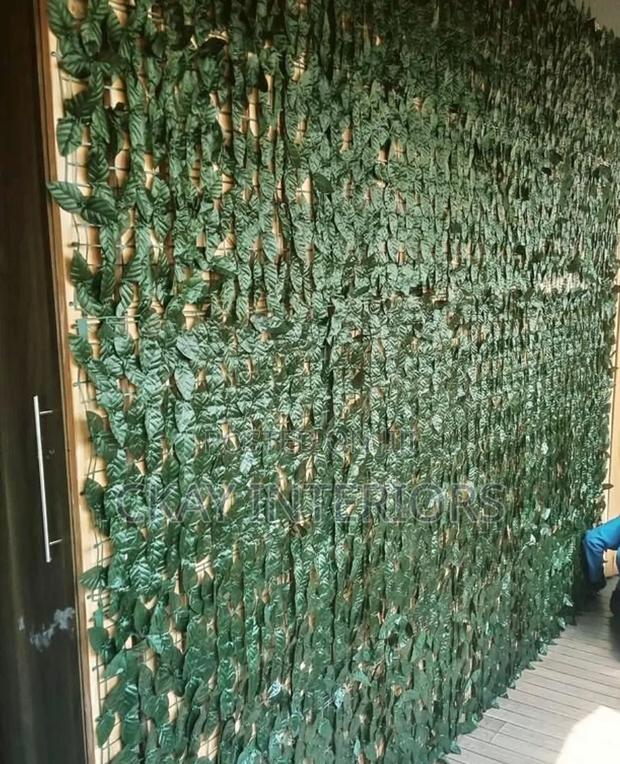 Complete Wall Fixing Artificial Balcony Privacy Fence - main view