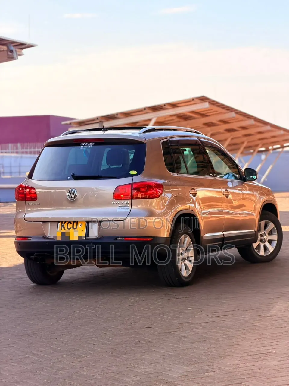 Volkswagen Tiguan 2013 Gold