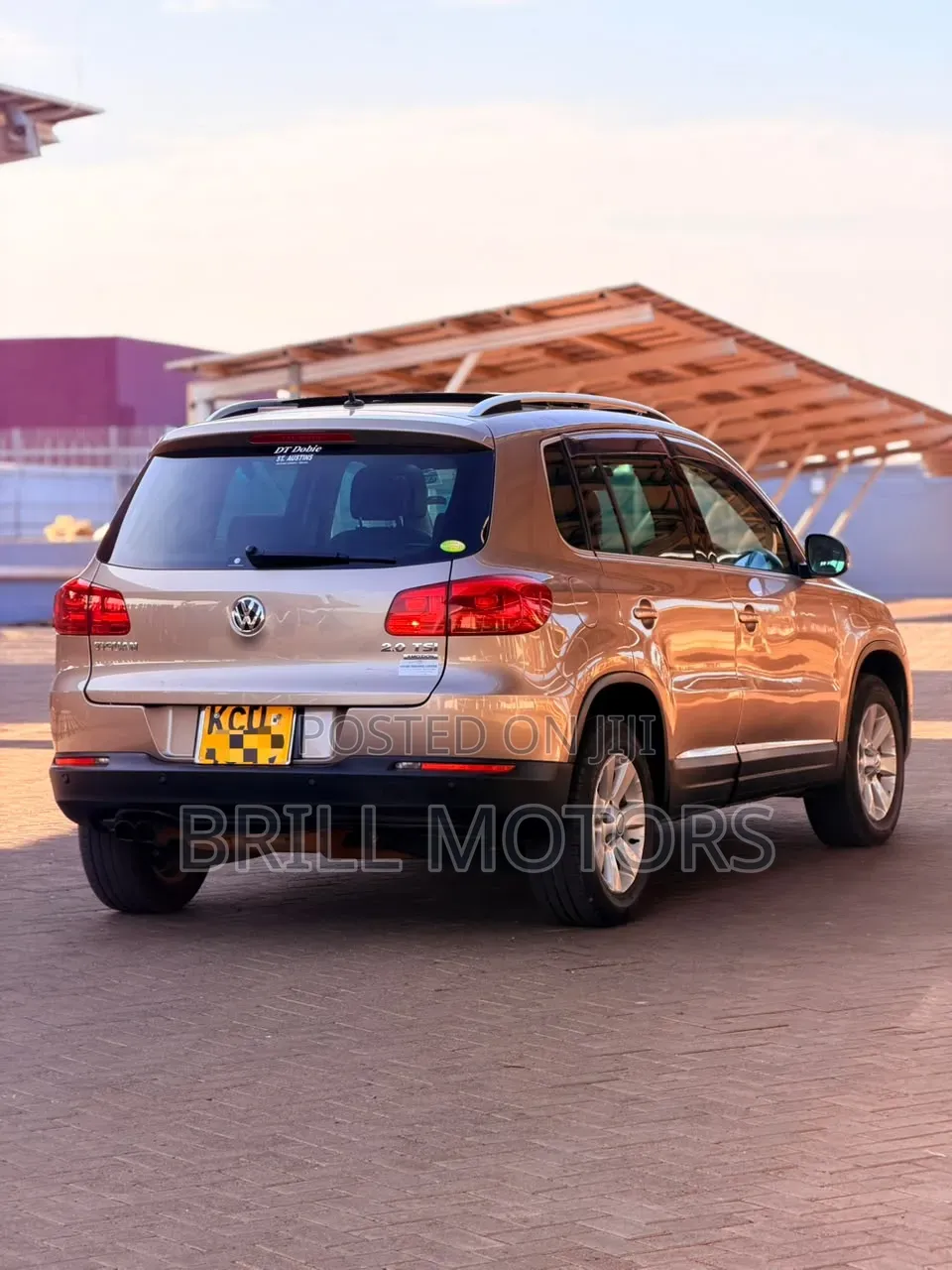 Volkswagen Tiguan 2013 Gold