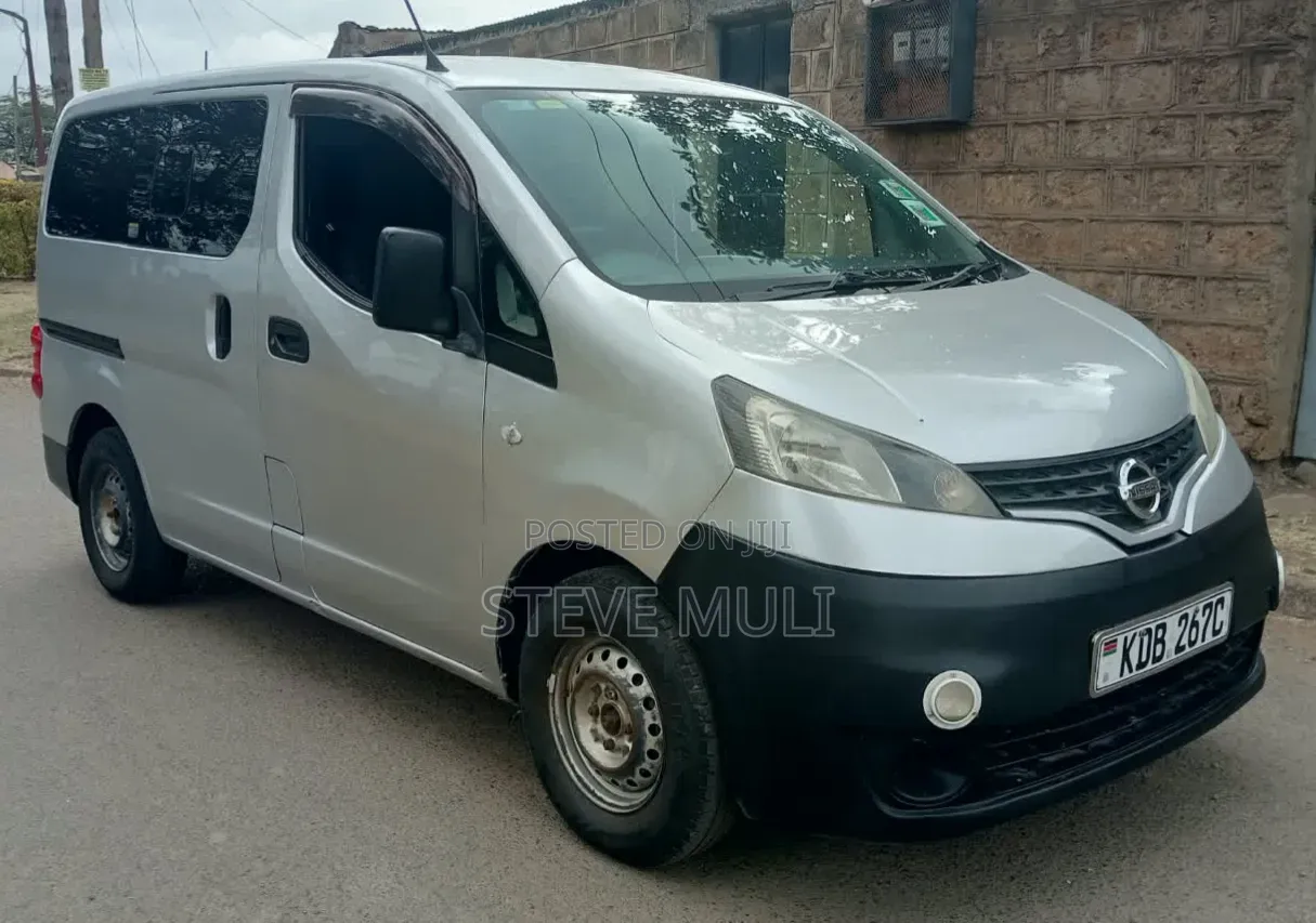 Nissan NP200 2014 Silver