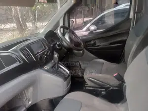 Nissan NV1500 2013 Silver