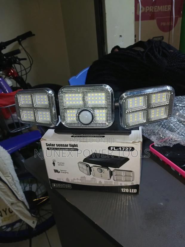 120 LED 3-Head Solar Motion Sensor Light (Model FL-1727). - main view