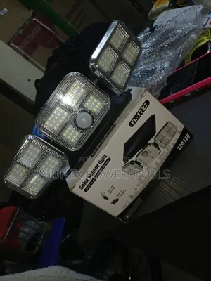 120 LED 3-Head Solar Motion Sensor Light (Model FL-1727).