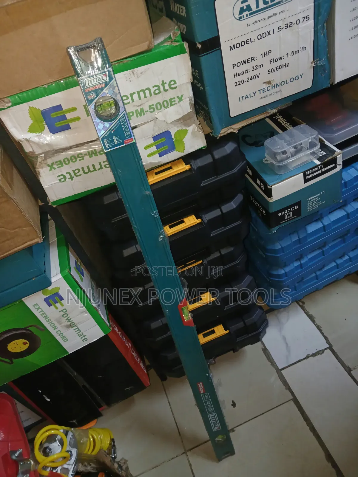 Total 100cm Aluminum Spirit Level (Model TMT210016)