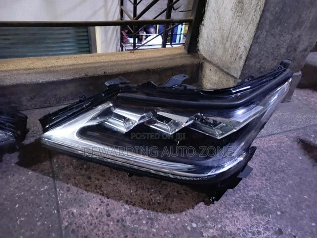 Lexus LX 450 Headlight. - main view