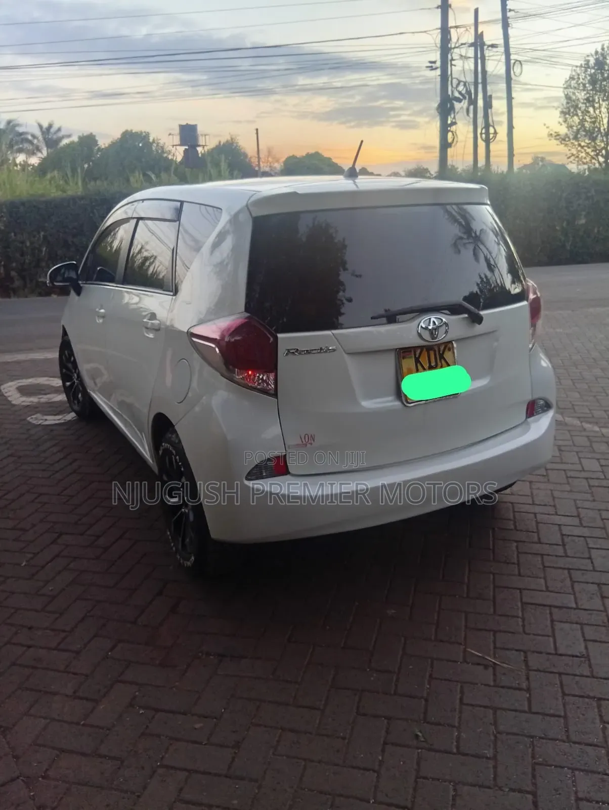 Toyota Ractis 2015 White