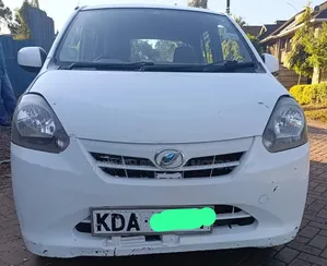 Daihatsu Mira 2013 White